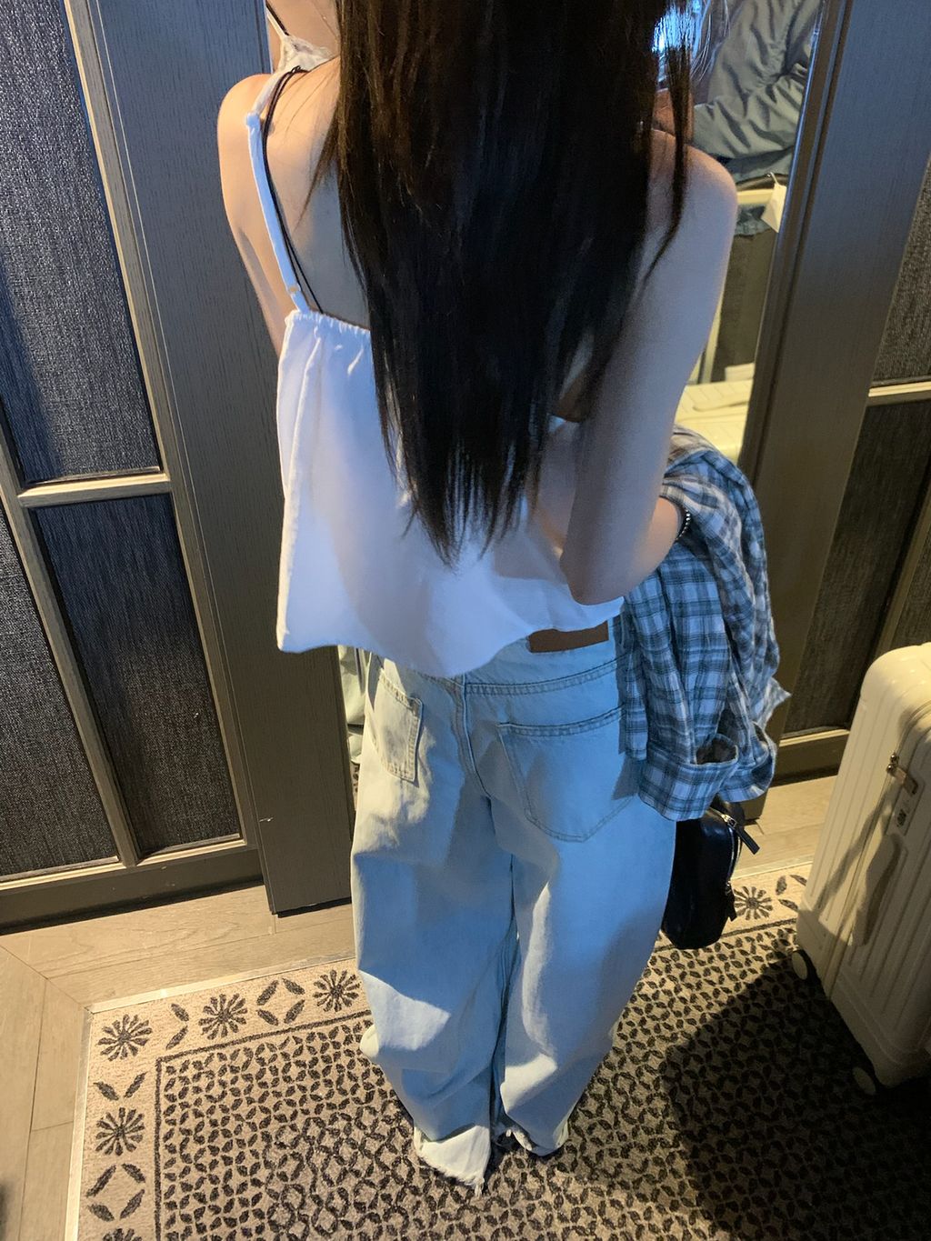 6888784ab5353c05b3479567ea84d09b