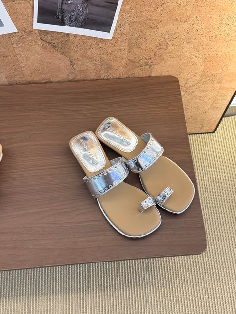 02ece253b896cb812fa71ea584fbf33e