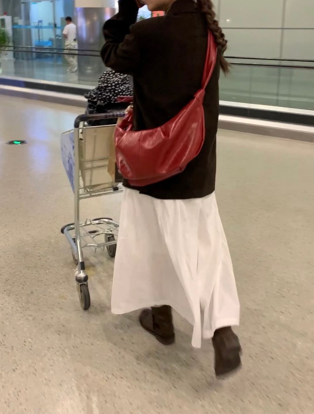 3f2eb79568aad3138afea9f005a7203b