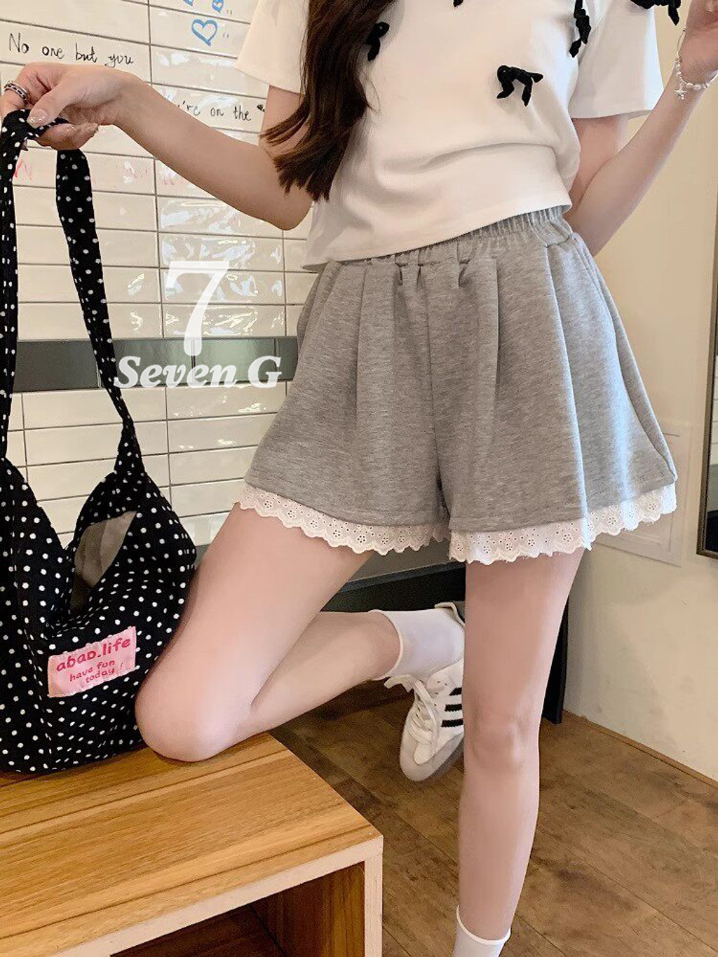 613dca98fe8441fef52129f1385303de