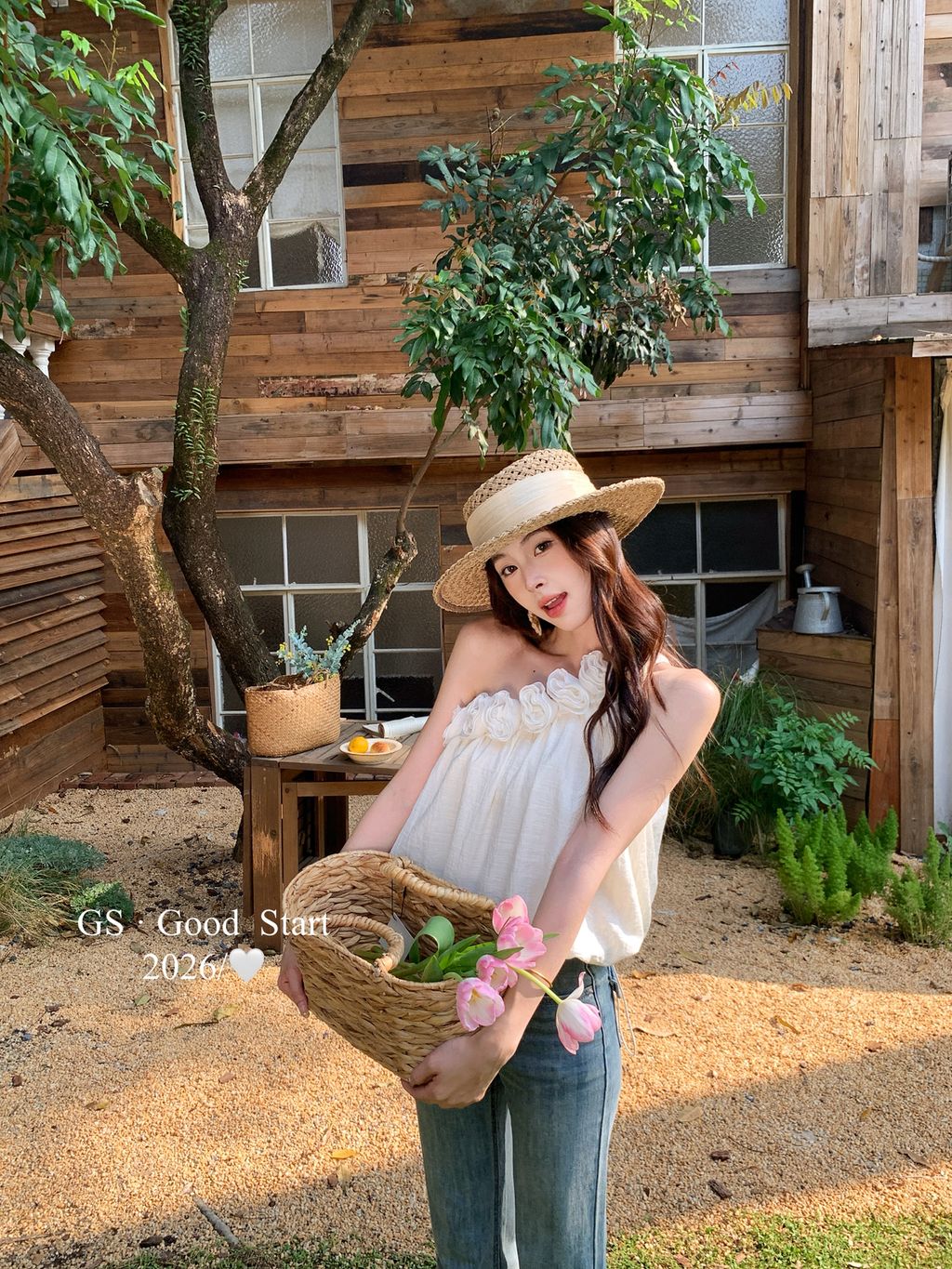 c2221e36a6bcebb7d27c2de6b4c4cc09