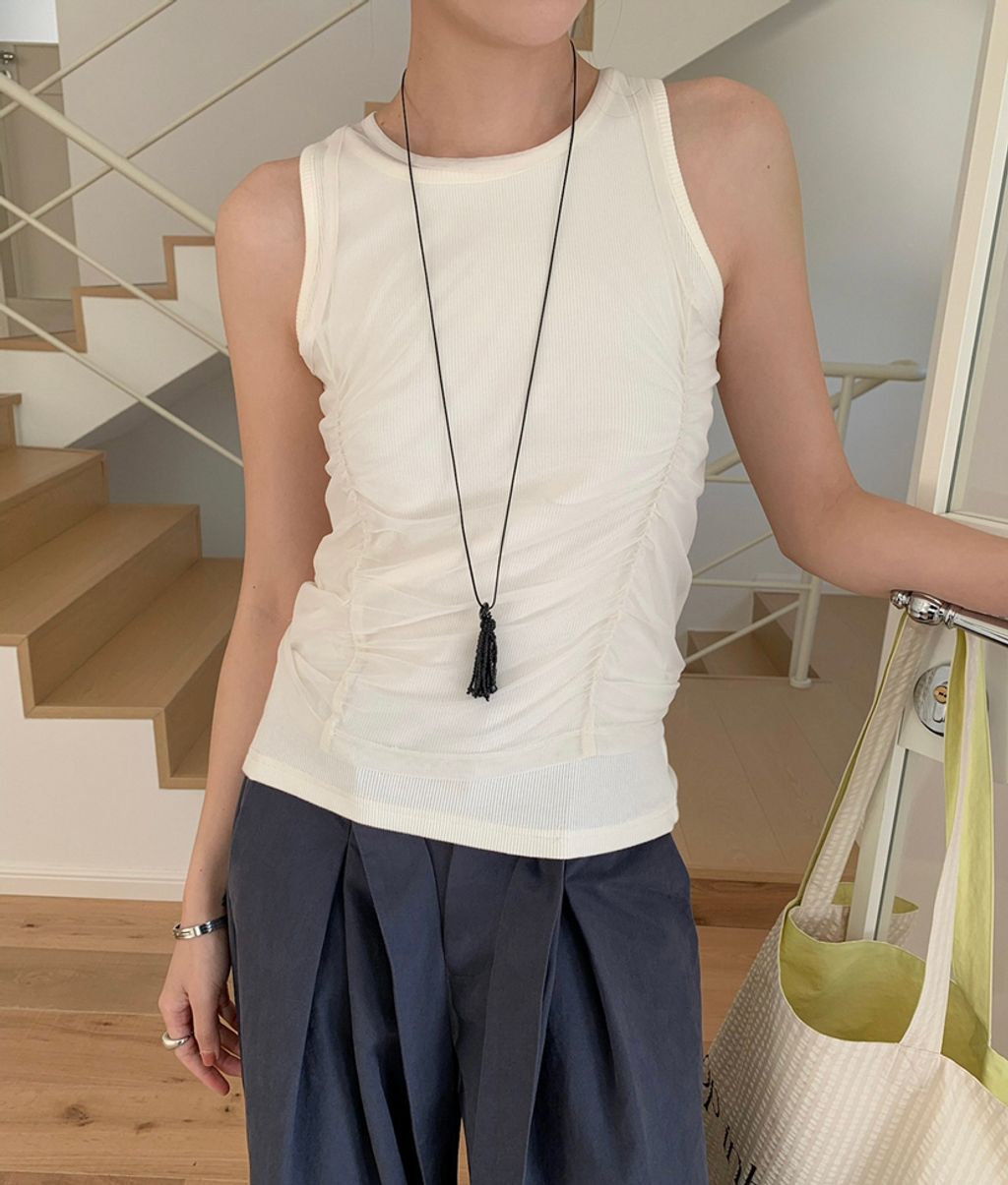 8d0918e1b27c4f1e37cfd0670d26dd08