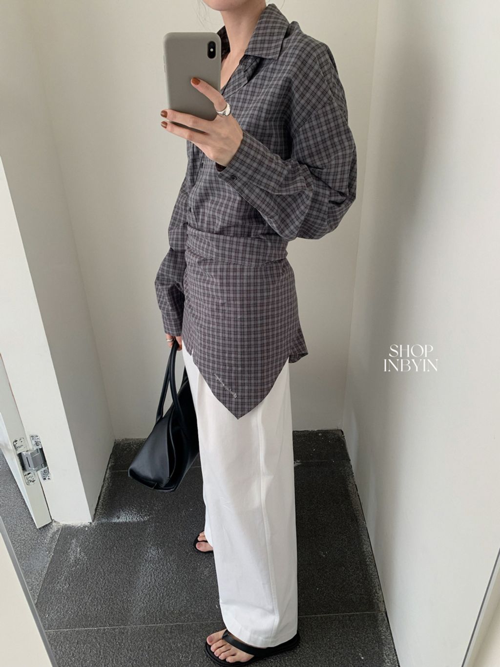 81e2cddbcecf89e78804e58d930d564e