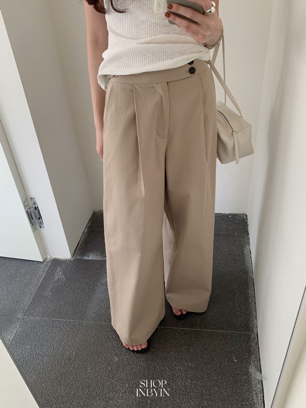 649b3d592fe21d81def9388a68fe3267