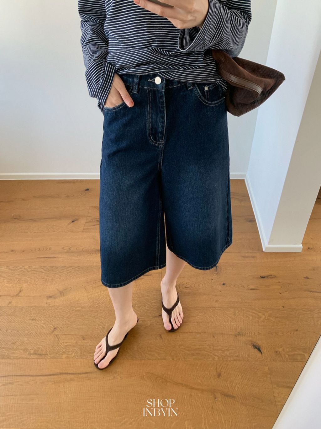 881c7e6c56f642d47d2a5fdc48ab6abd