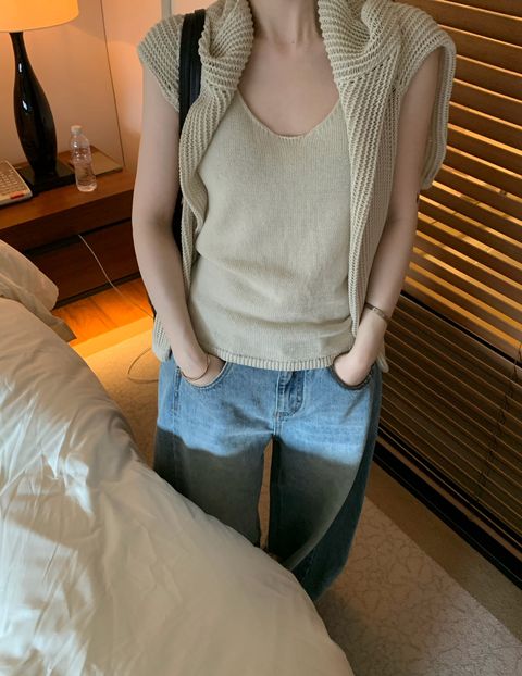 27a3a5d7395b40f548b8ceef2227f681