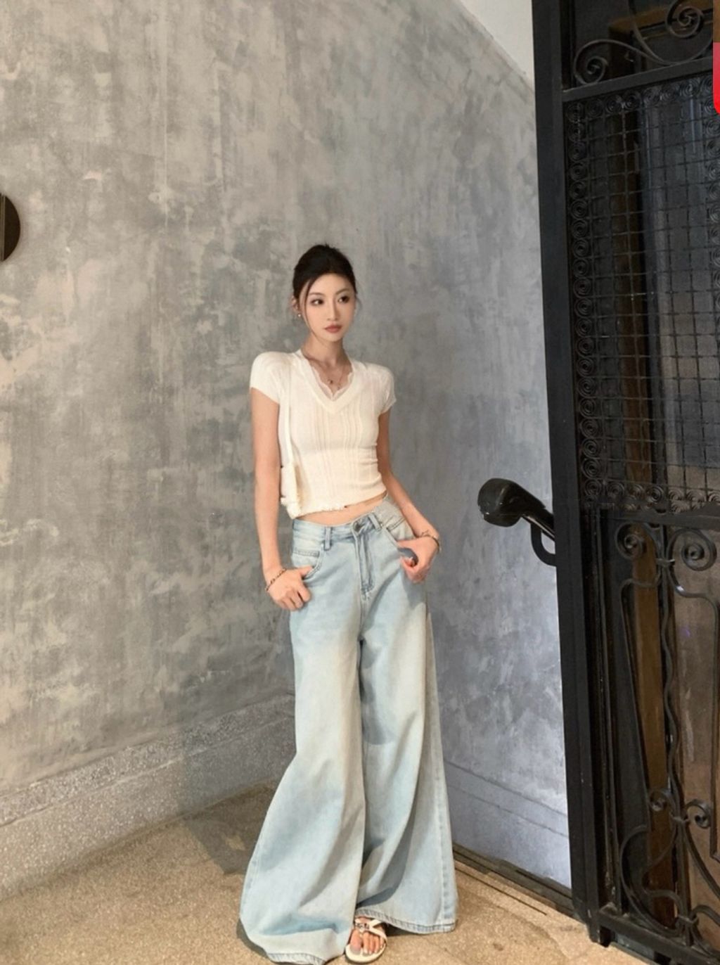 aeaf05b7e33b24fee72f057e22e92195