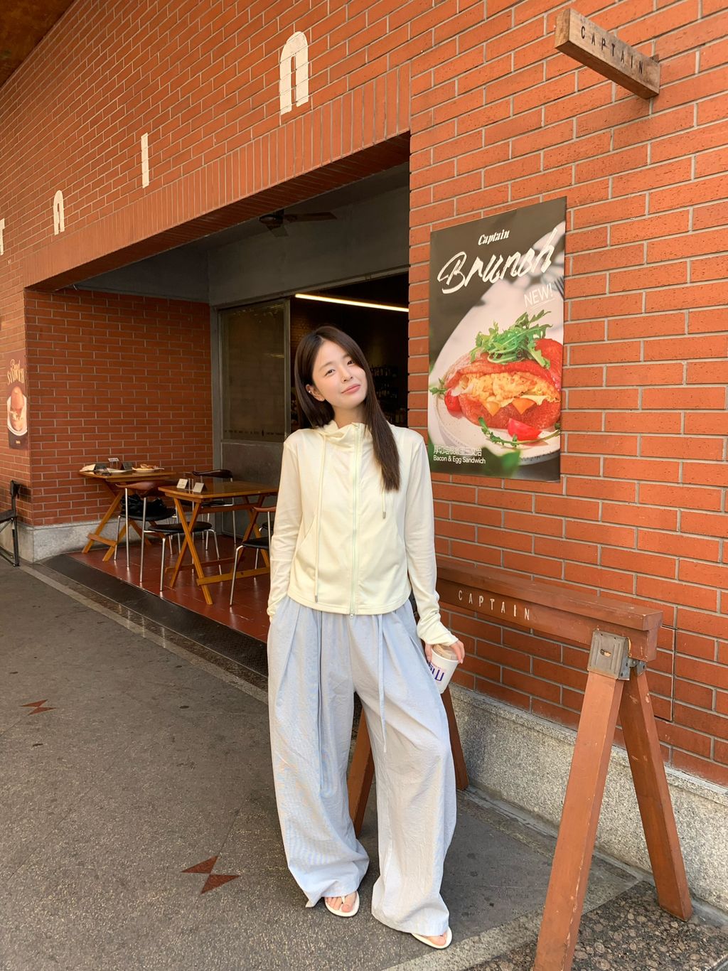 23aa2e051215e390c8cde9bd2a687ccb