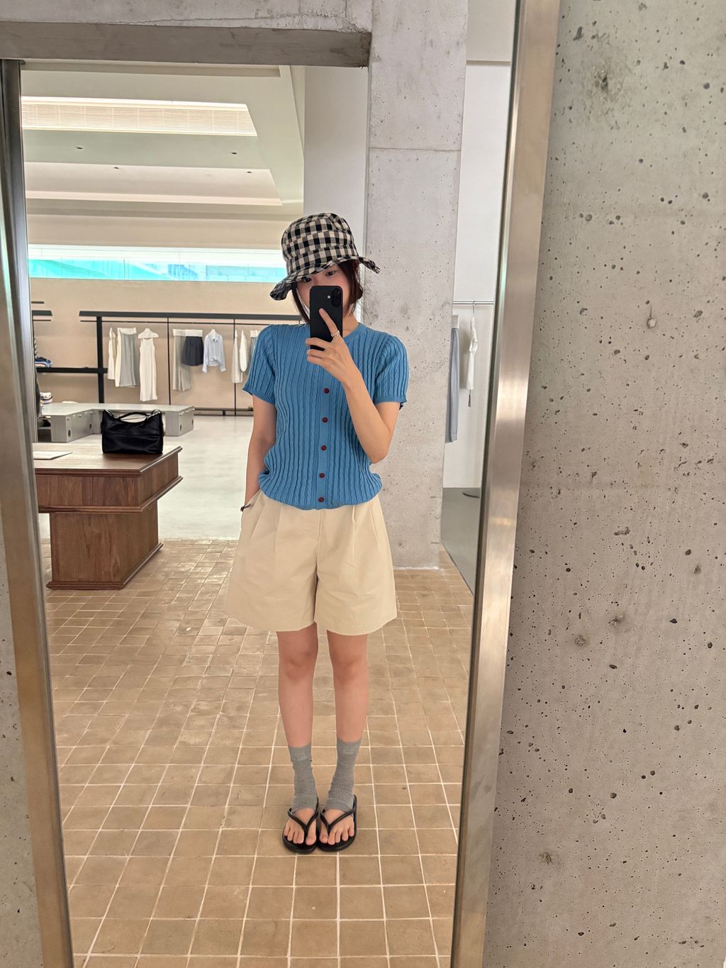 76bef626059f0de9ba00620b166decc4