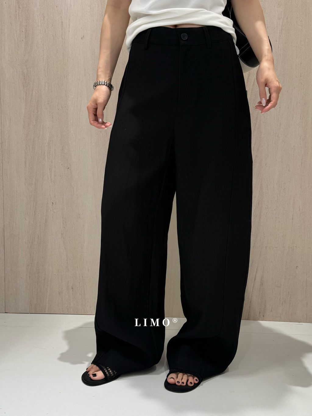 c2595e0a4eada17fa906a6d04b92d735