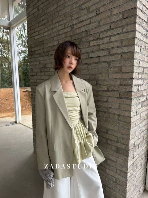 4e5b7ed4f954a702bc3f86735f4fb983