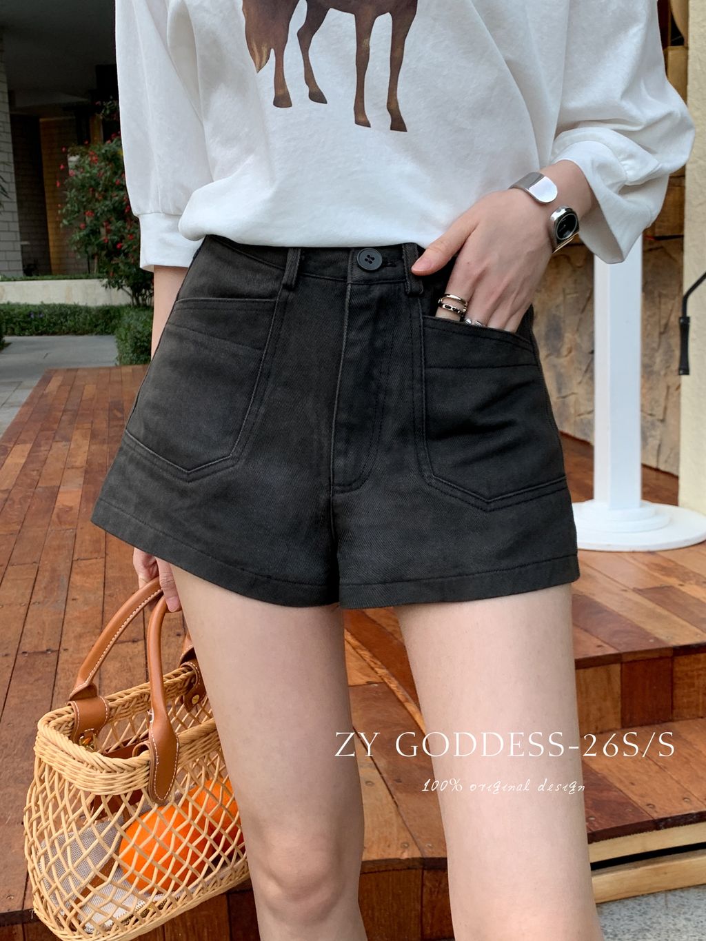 6182fd2bcbe7dccee7cae679d77af7c1