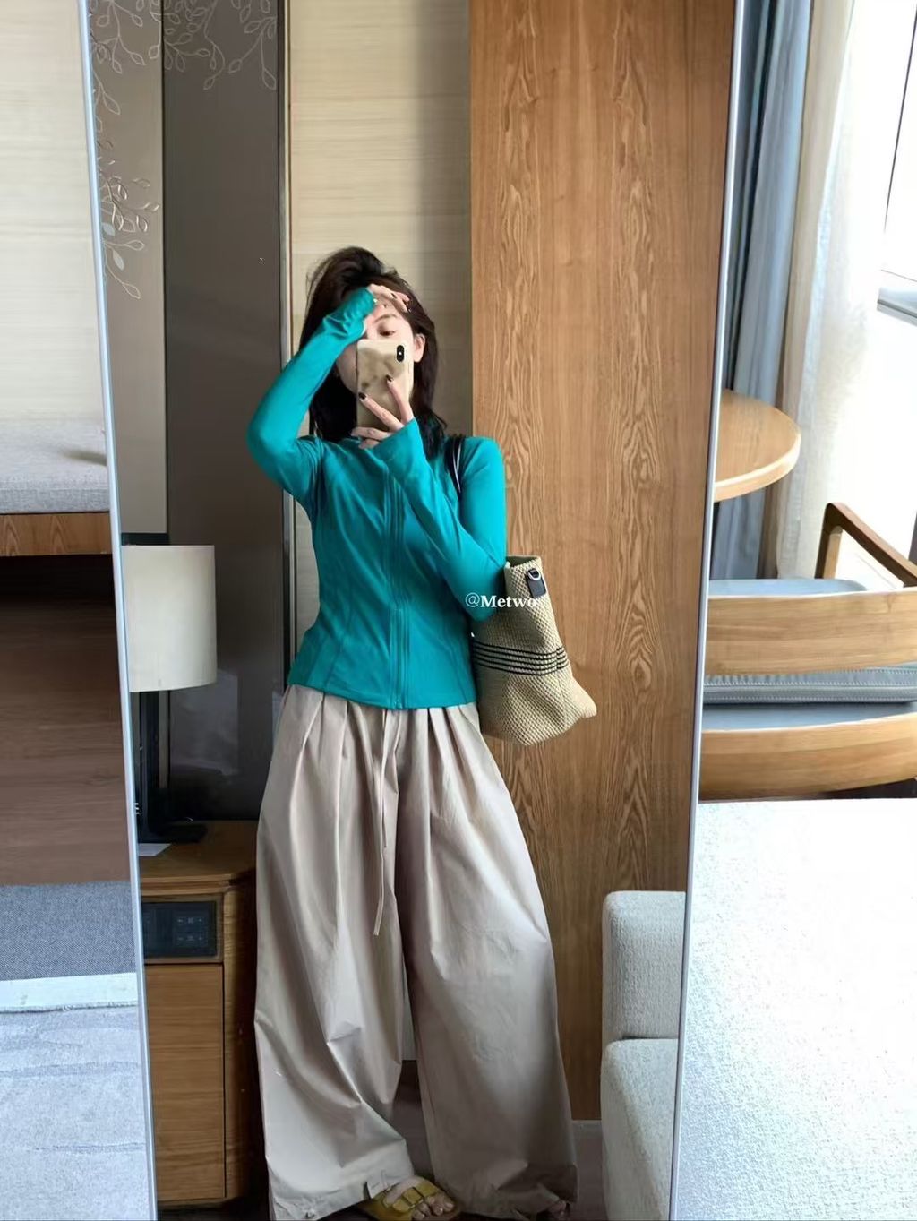 08300ff1de4aca588d6f4a238d7ce9de