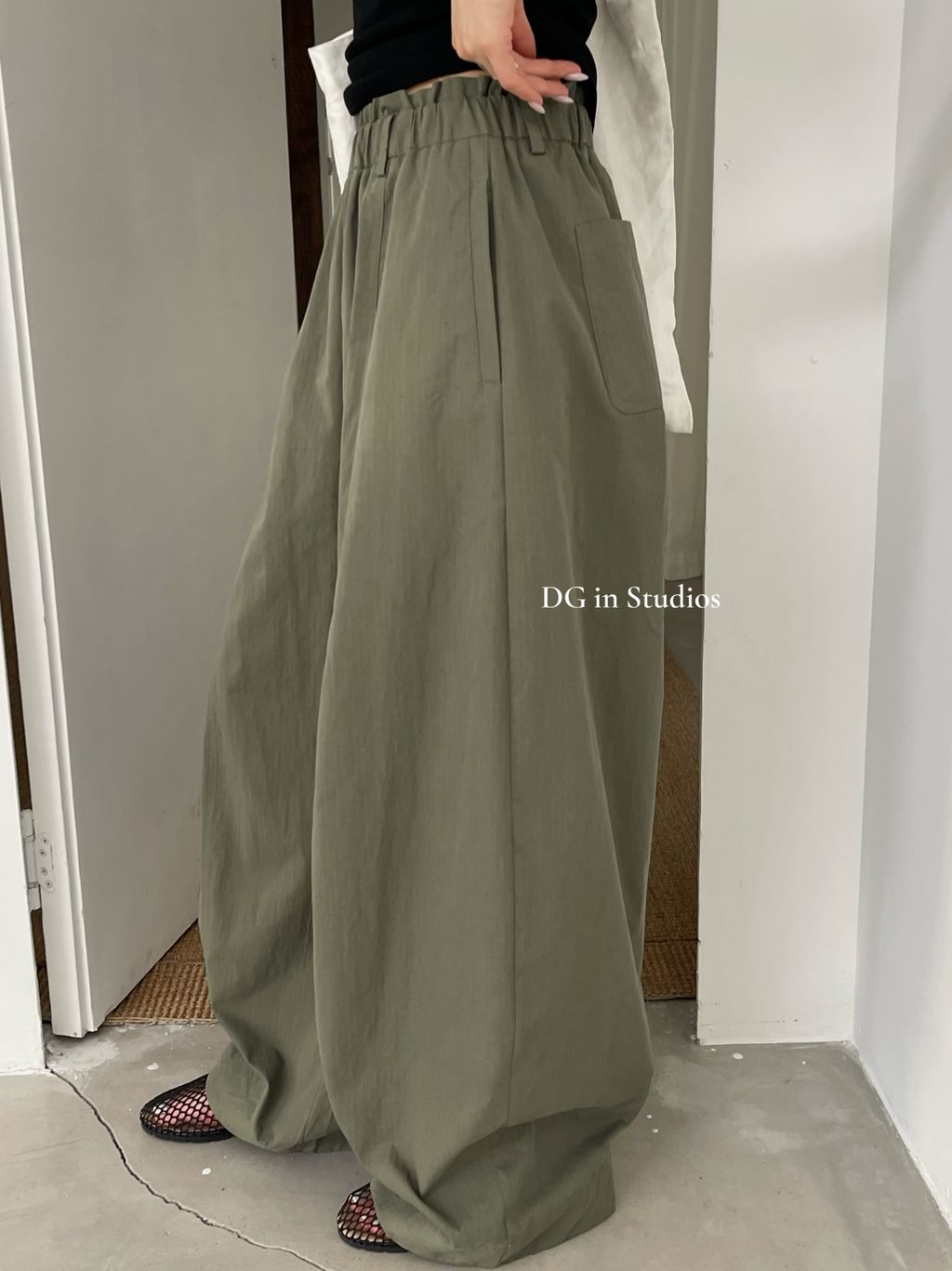 215946de5444644bc8bc04084524516f