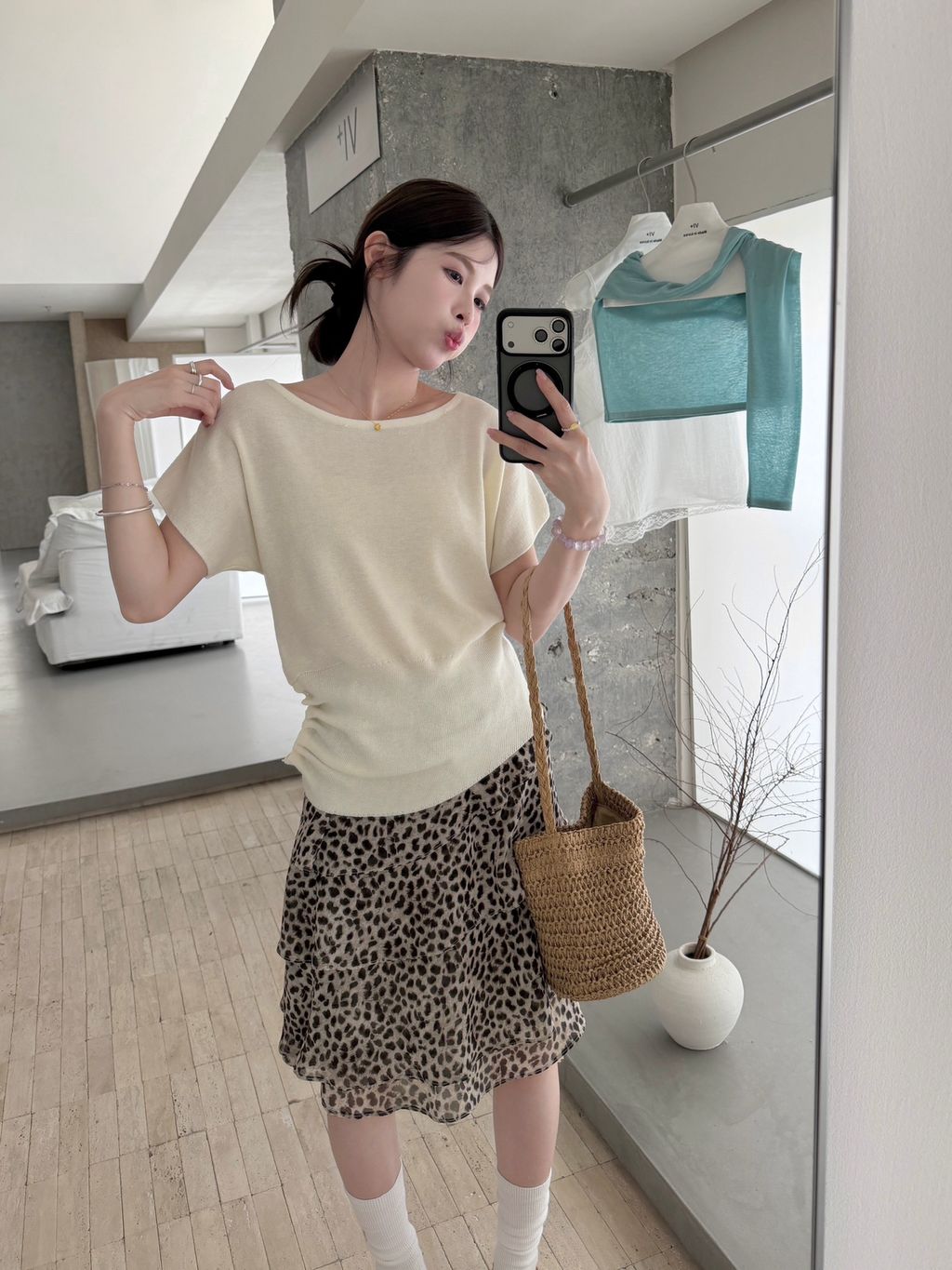 17158a8fd7c27f9195bffdb00b95ded8