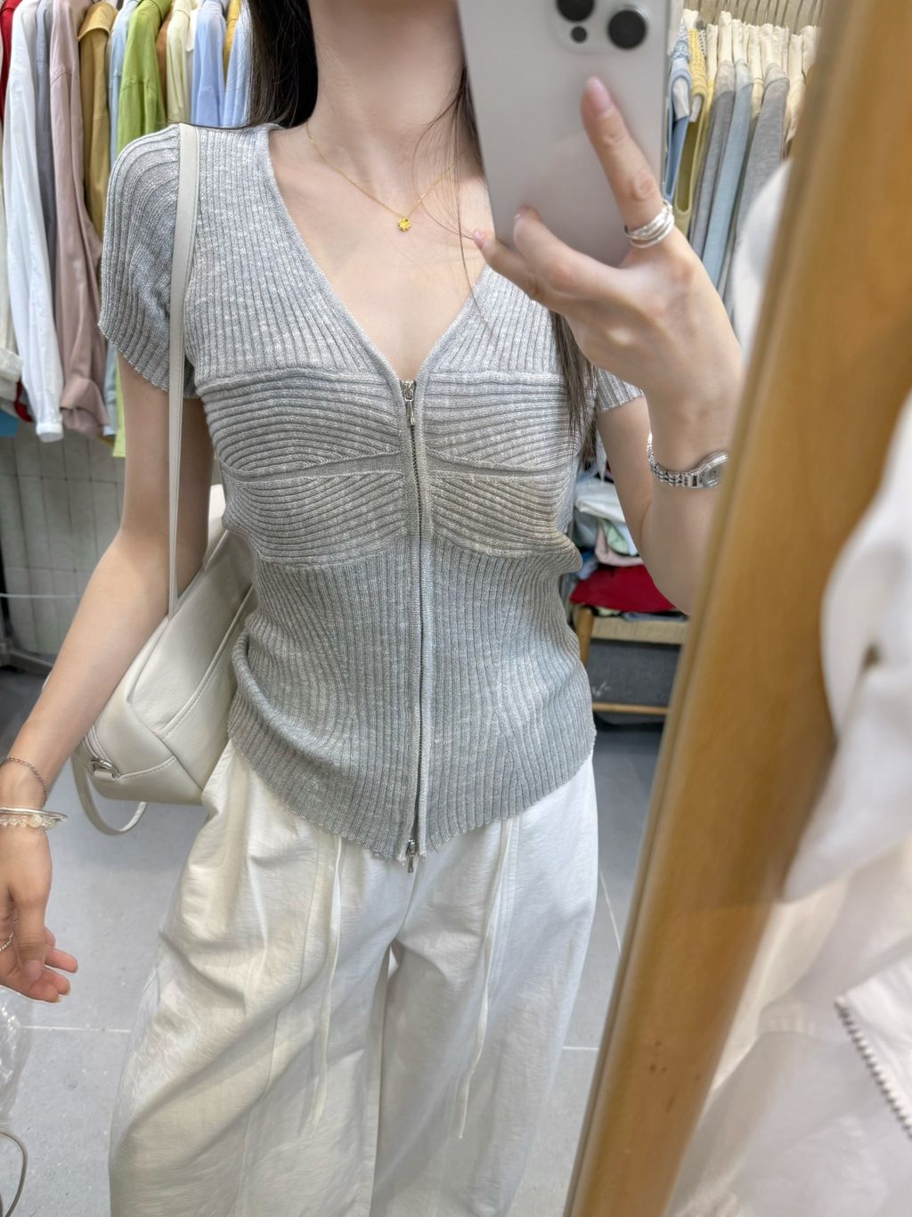 08361925523c1b1cef6bb6097321af64