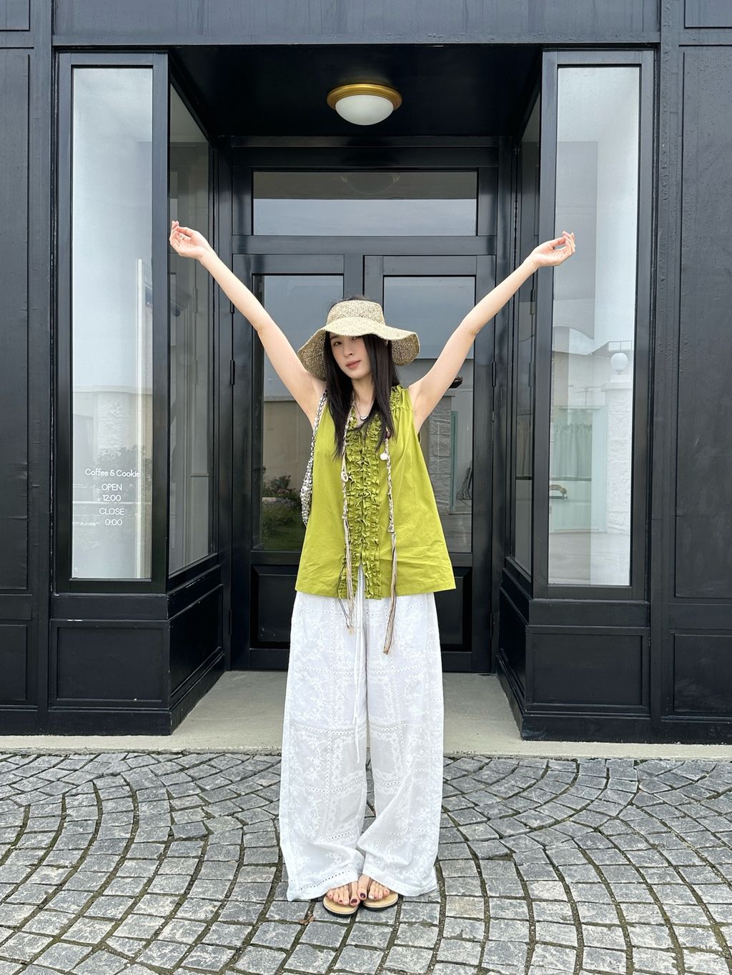 d00104e299377ceab445d7c402543092