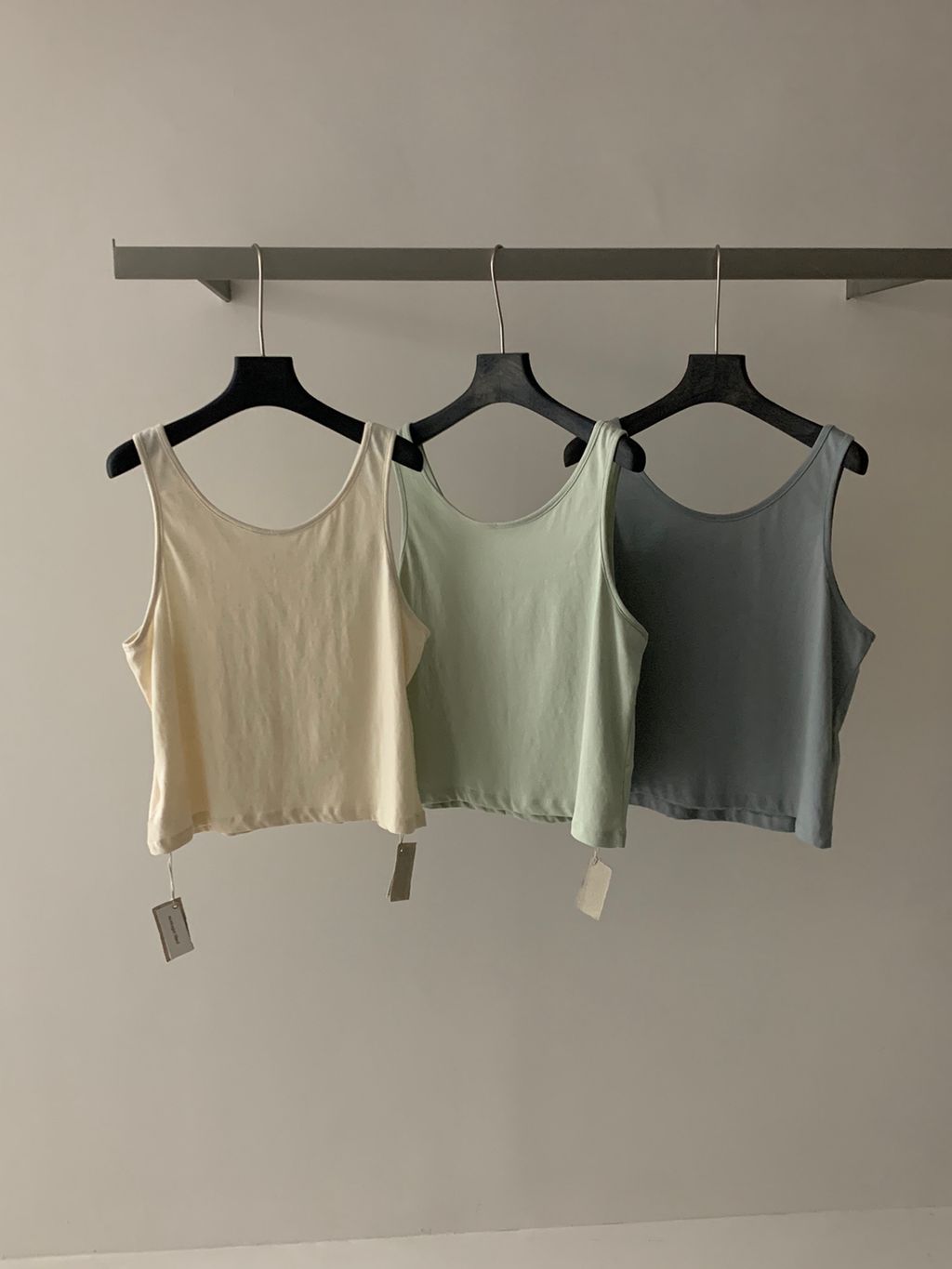 6abc2ea105eeb79e5f72a86498a9fe75