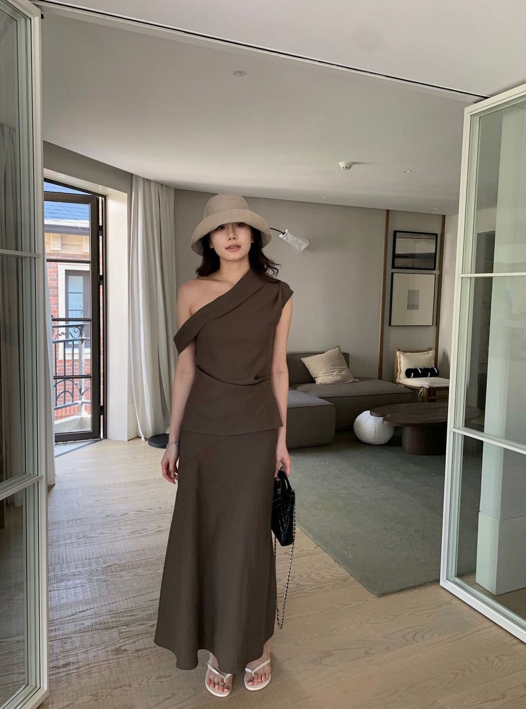 03db5fd99d170f4d1733fe58a3a93771