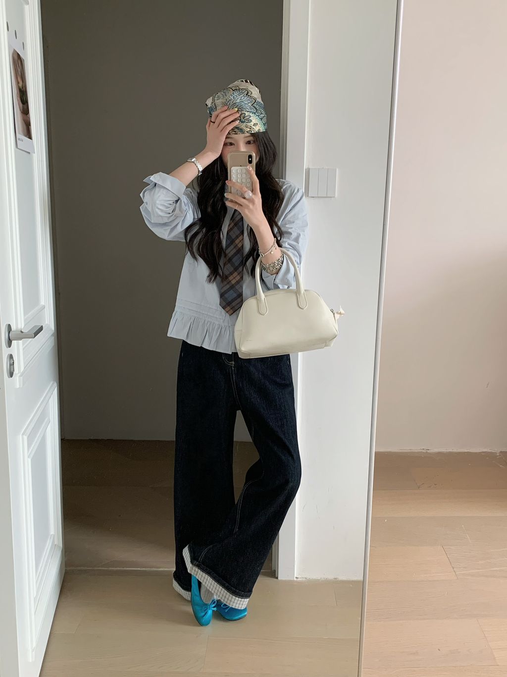 6b7488f44613ad38a2c2857968f78561