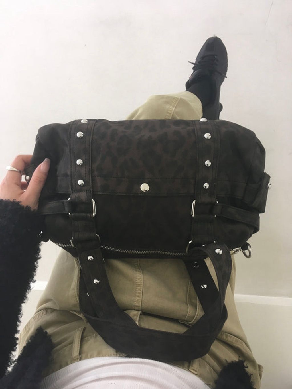 e5bb04b354718438825d4bcbbafaabcc