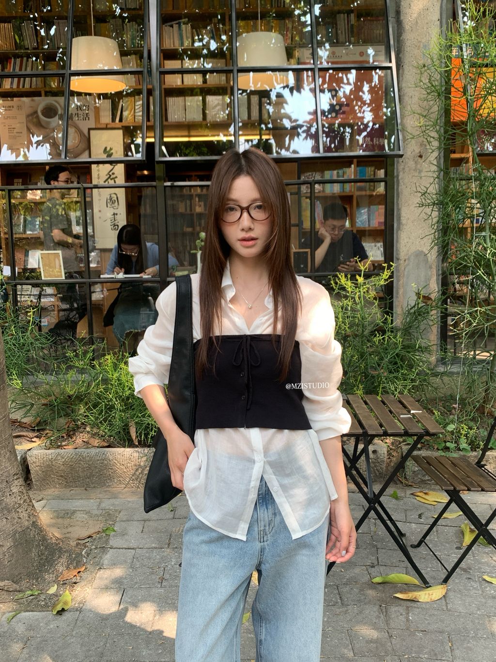 8c6566fb6e193d3b8a4cfa9a1935e52e