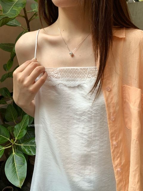 04cb2a15b8699fd827f00a3a4689551f