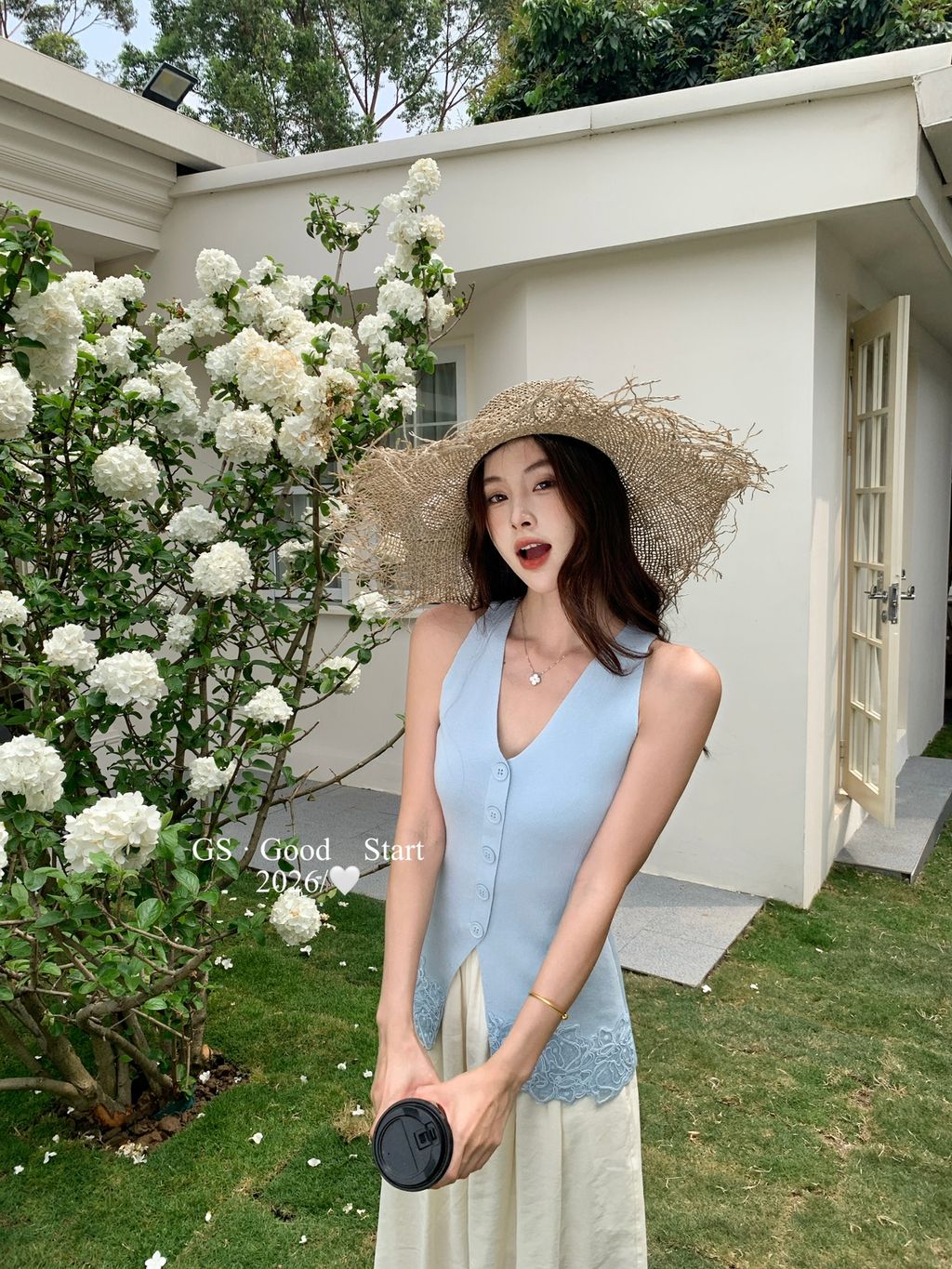 c1e49449e124570d38f33ebf854816ca