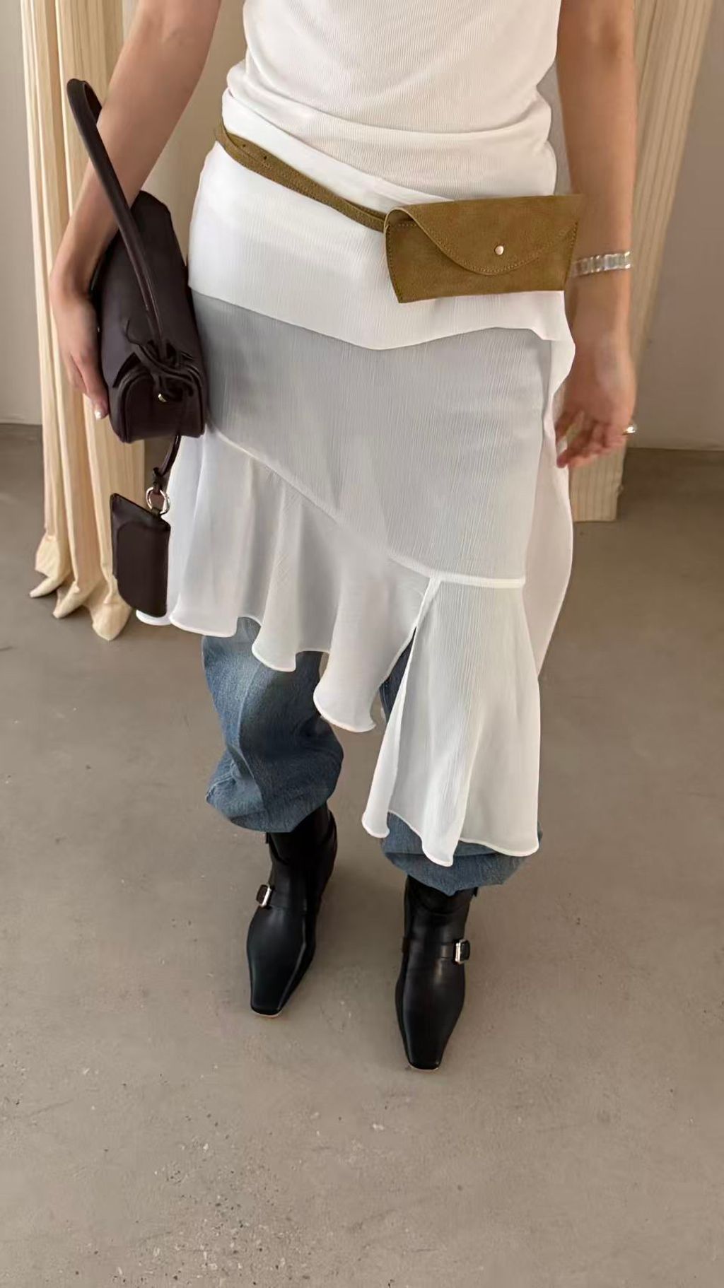 06b831472d94c62c2c38c2b4b2efe357