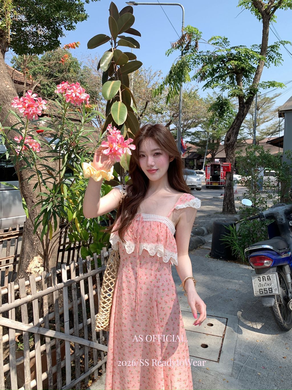 d142c2ceb0884e96d9f83b56b84533de