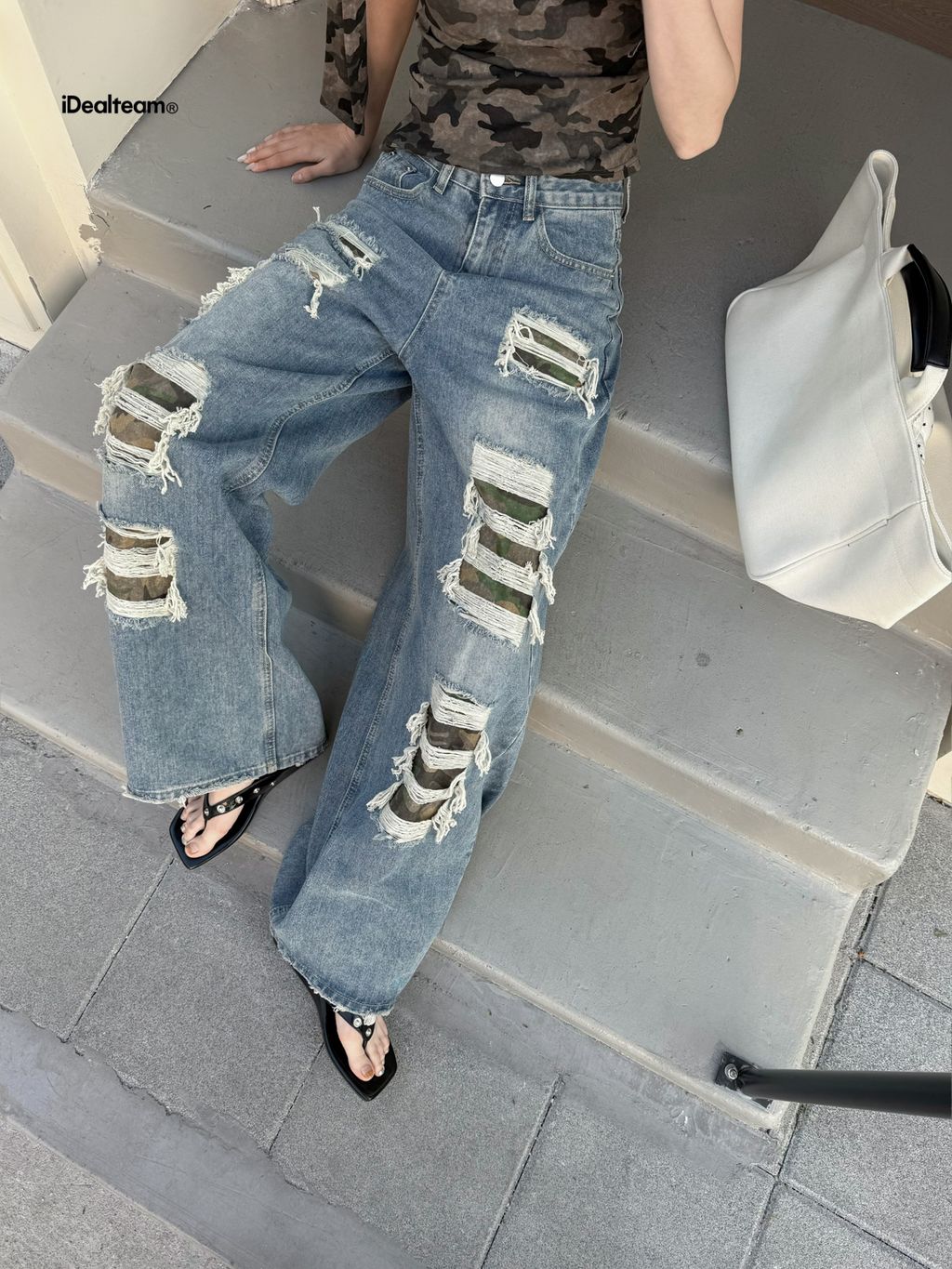 de414cb6b20a4f82998f63998527681d