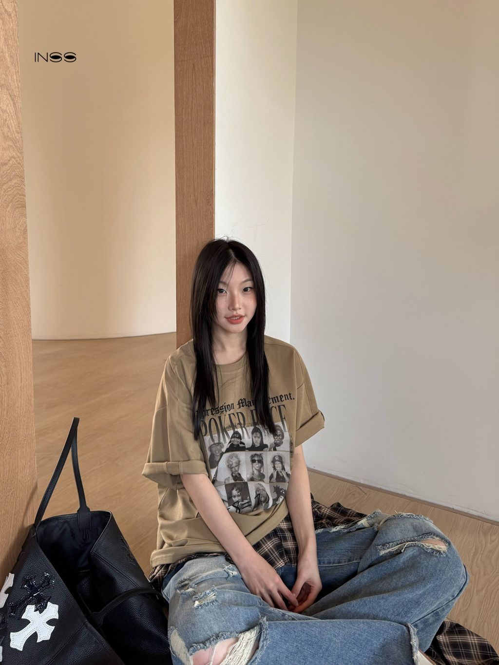 074216145f852aac2f8f9a1e57d8af81