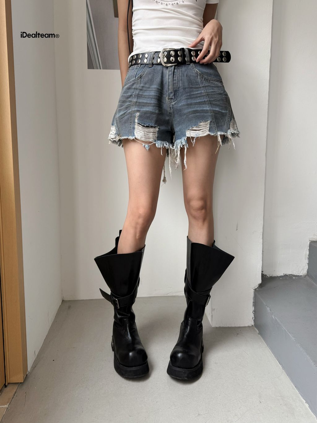 111479b89eb324fff353446cd7ad9b34