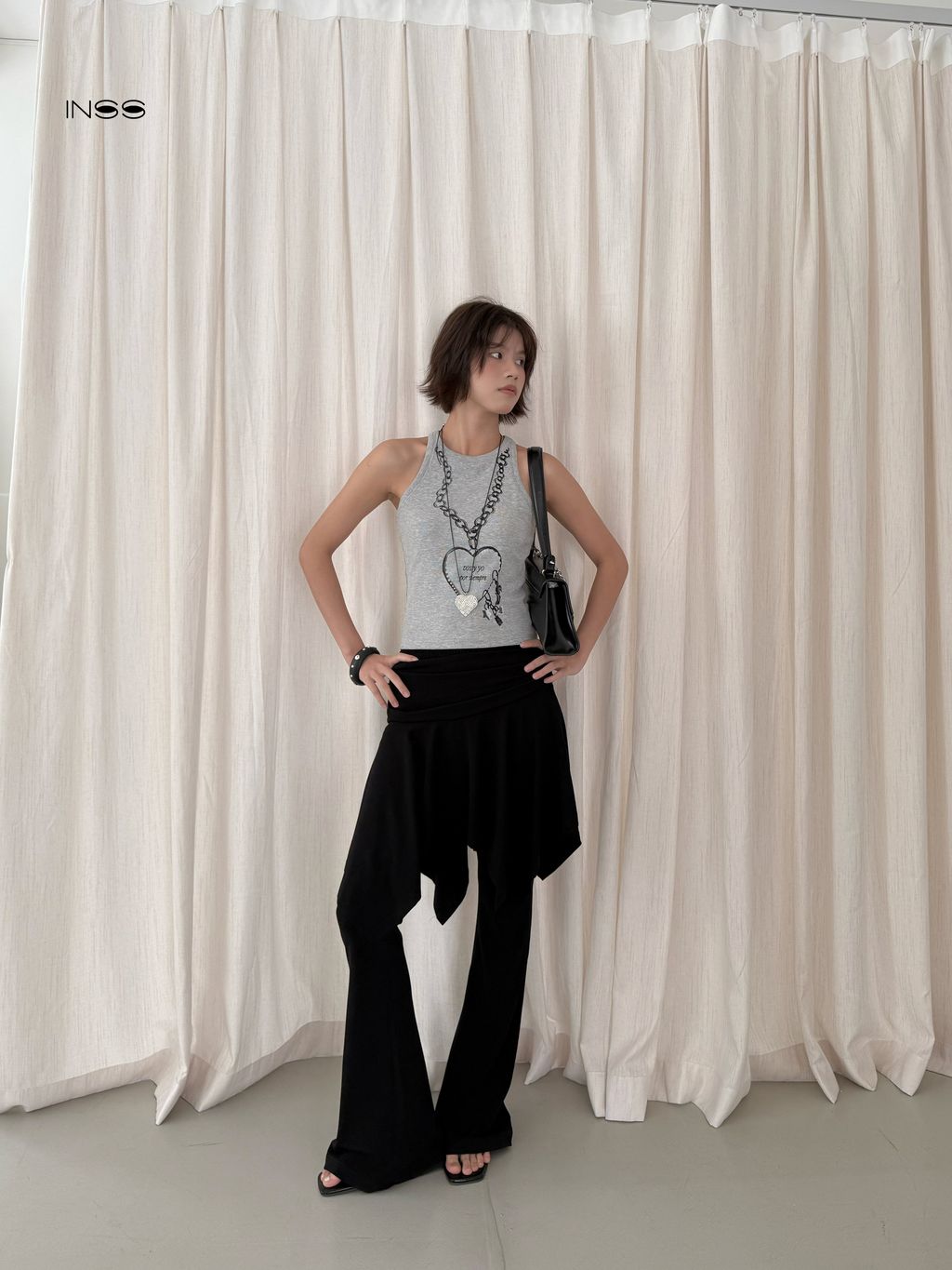 8c1c44106fc8e96da379ca21d5bb2132