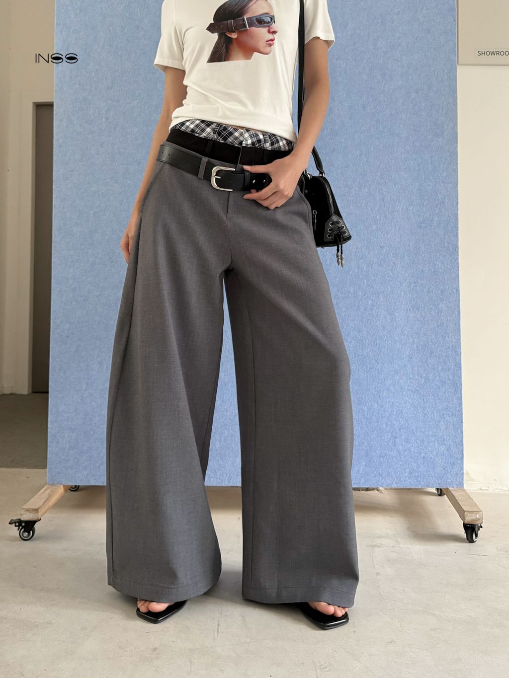 bb3cbb9ffe54b6b204557a73e458edf3