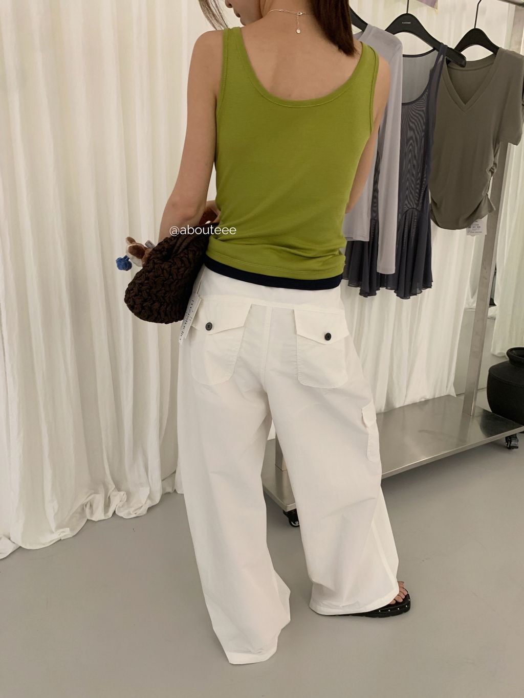 0f27f5bc55d999a3908eea4f3b249423