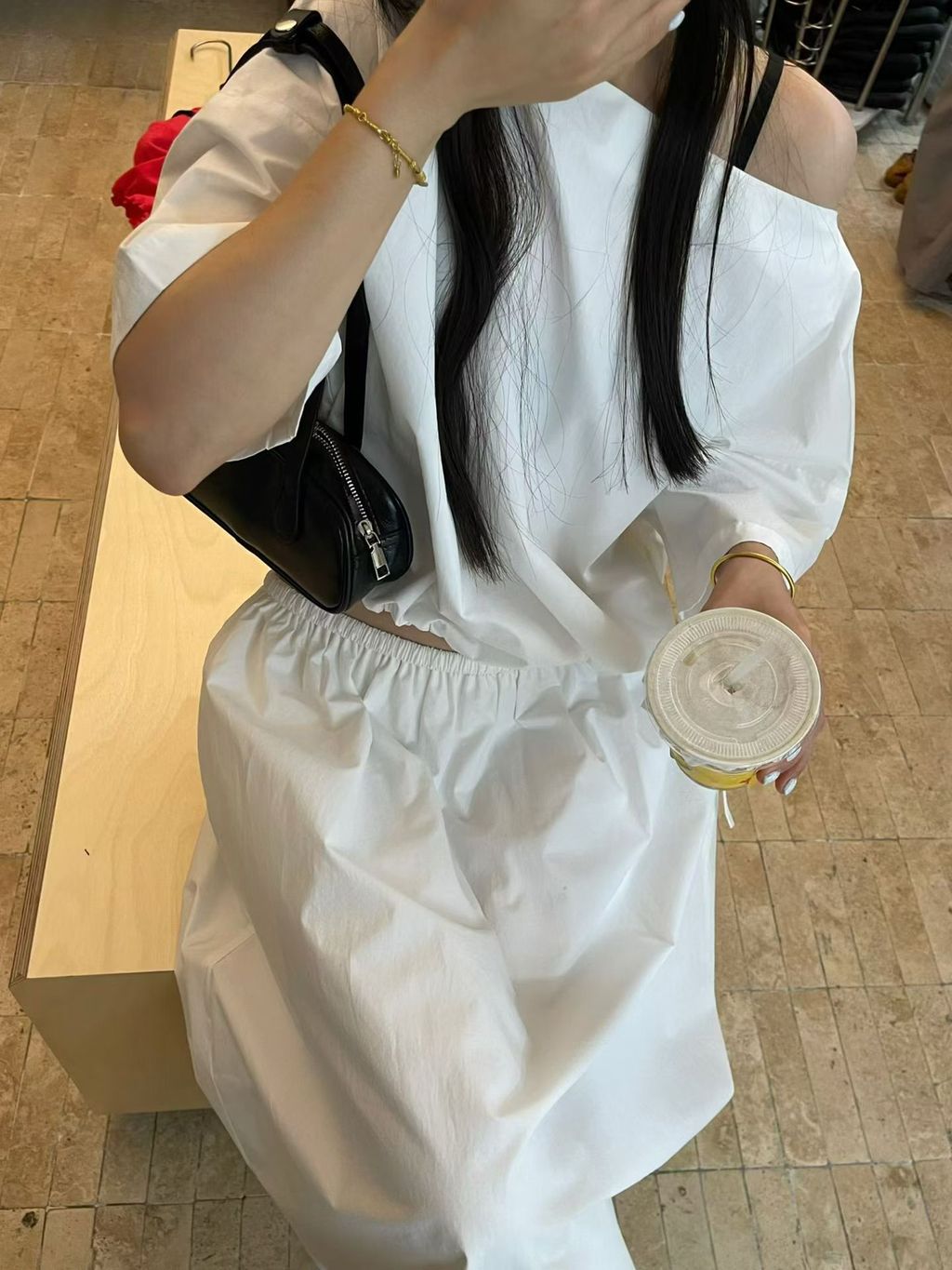 27e00e2709d6f4d277a122b57f2ffd52