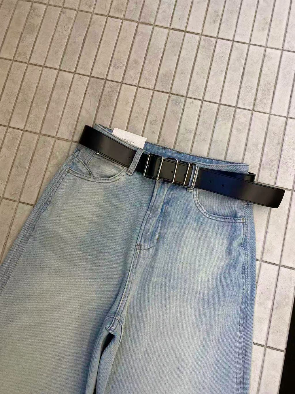 4d15139214b3e181d0bef4a3a3dfdfc7