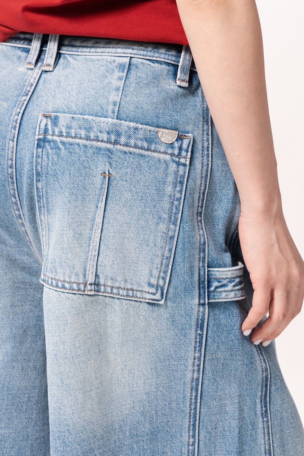 b56bde1ff22d2ef90709b0815b70c3c6