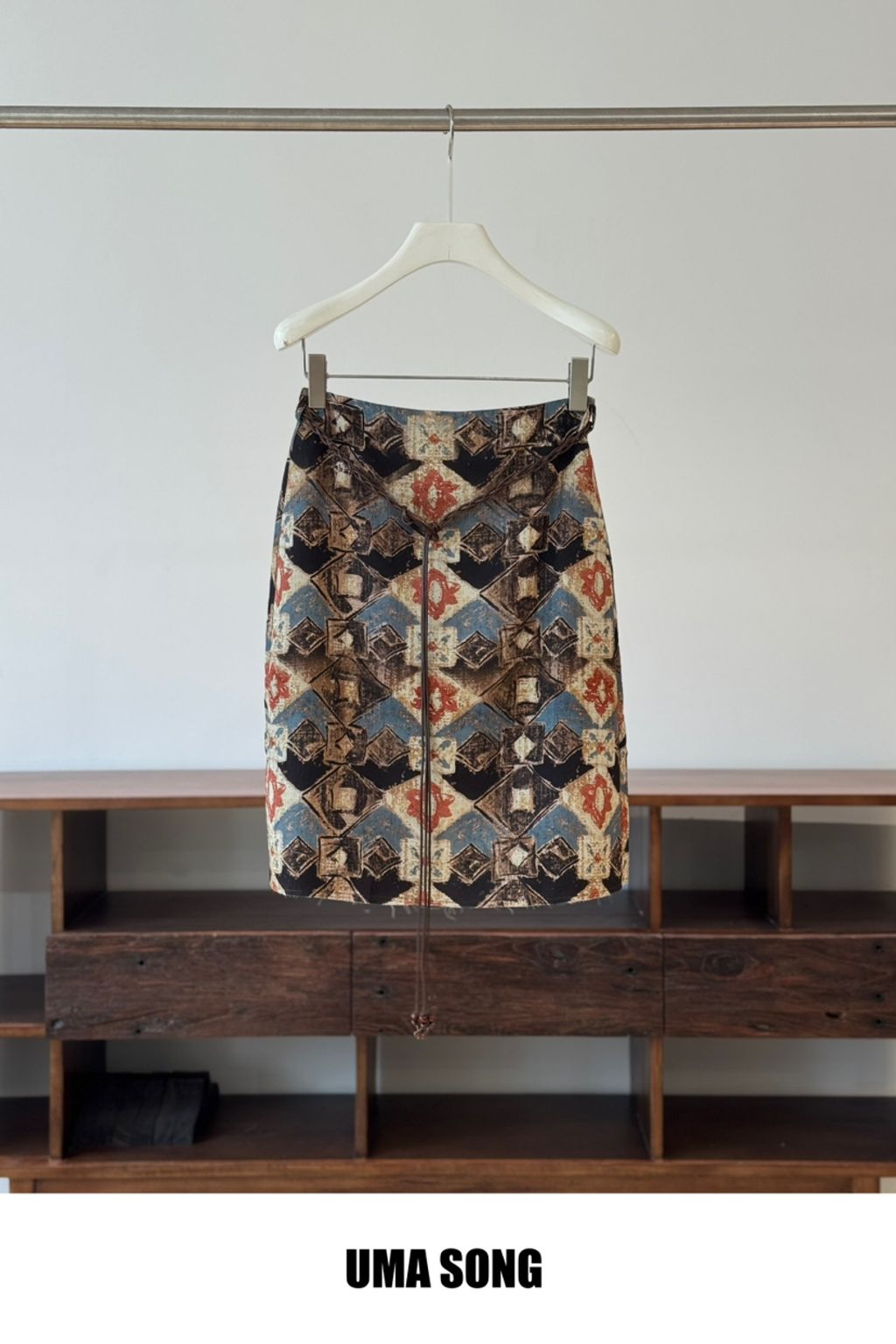 762c813062305d07e8cf457f17e4ad38