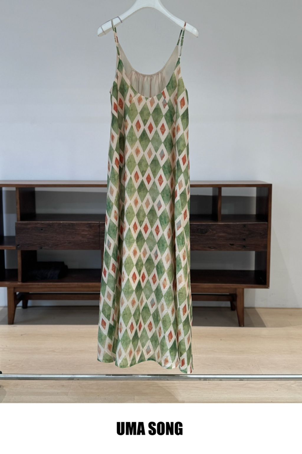 98cee4cc310bd1da0f40b3d3c48576f9