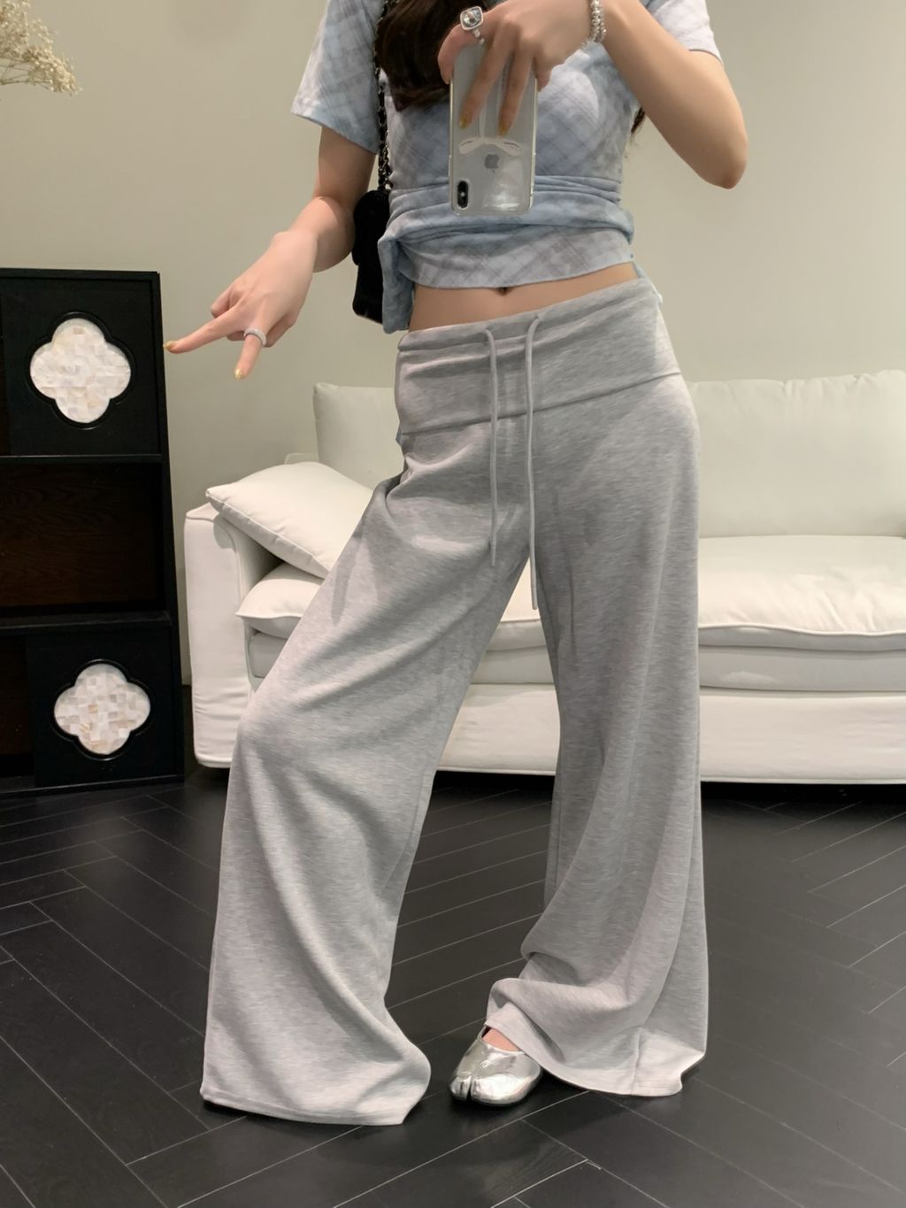 e69dca4808c256d768ae51978de615b9