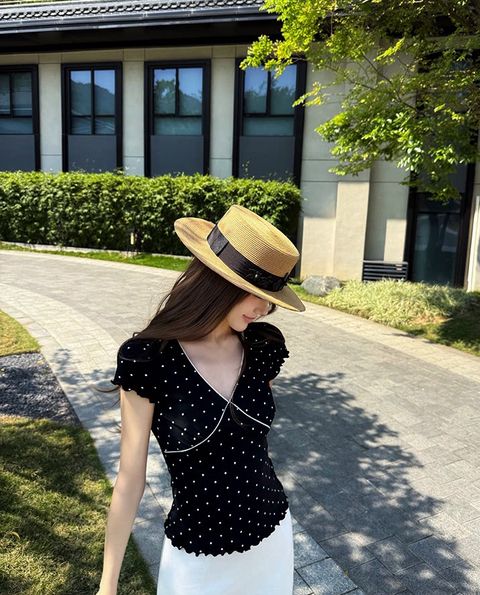 5a39b8cbcb4ac0b76f7be4ae75ed7183