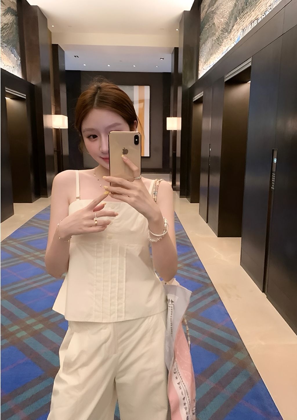 f1ef16891bcd1d4e5f7aaff8e13f6242