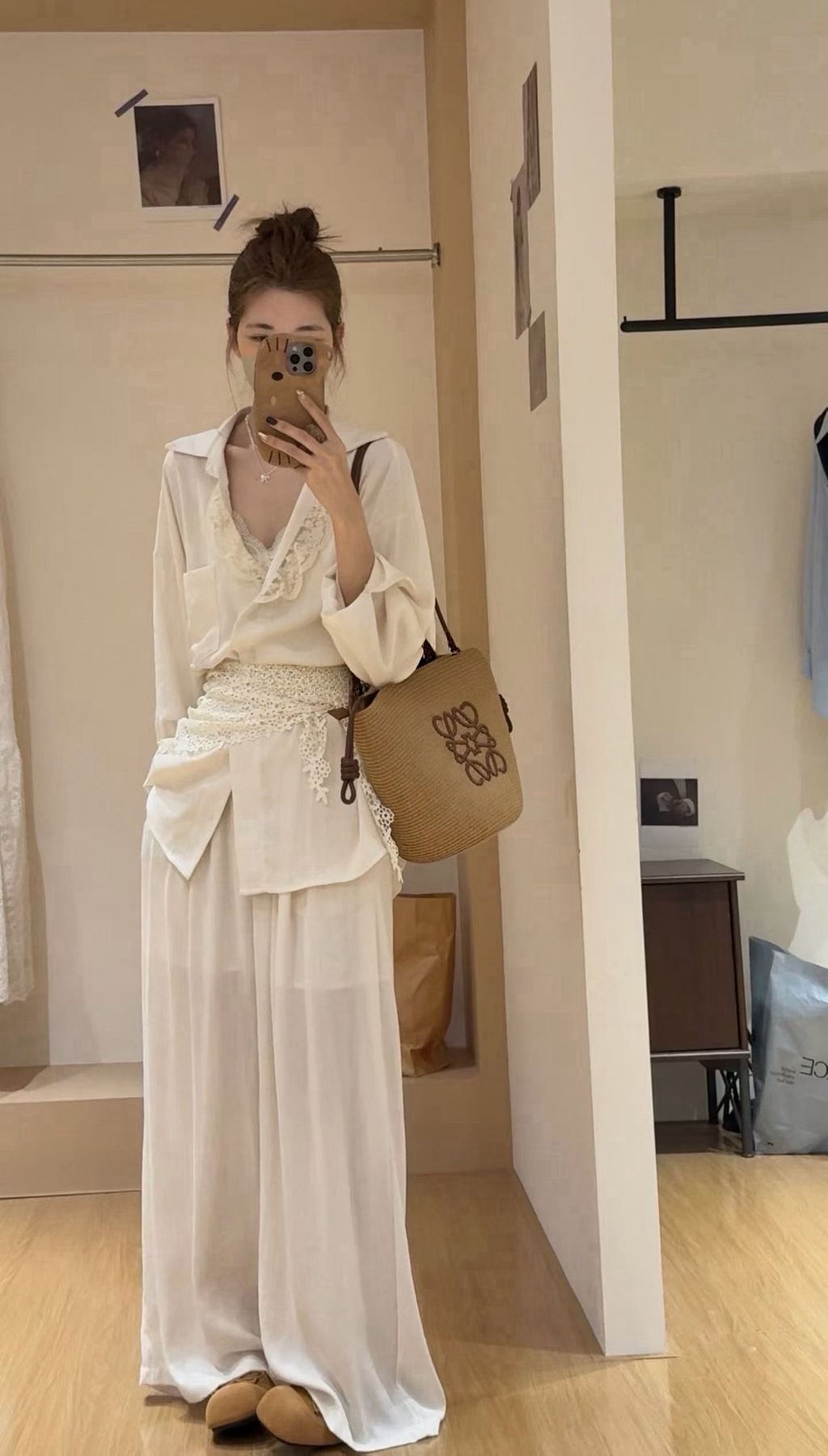 933b1e3e9e267f55bb8fe497c3bc5664