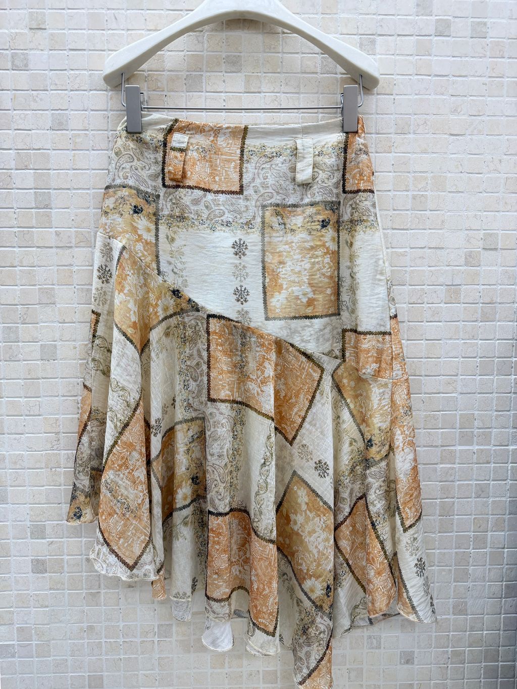 88b2b2a862761f9cf054bf843507f338