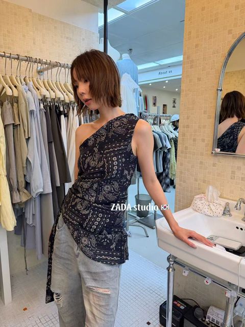 b5eaf4b61a35529c9f7555d794f4b98f