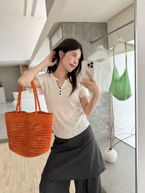 88f55c0a2ca594770a0d76f661810585