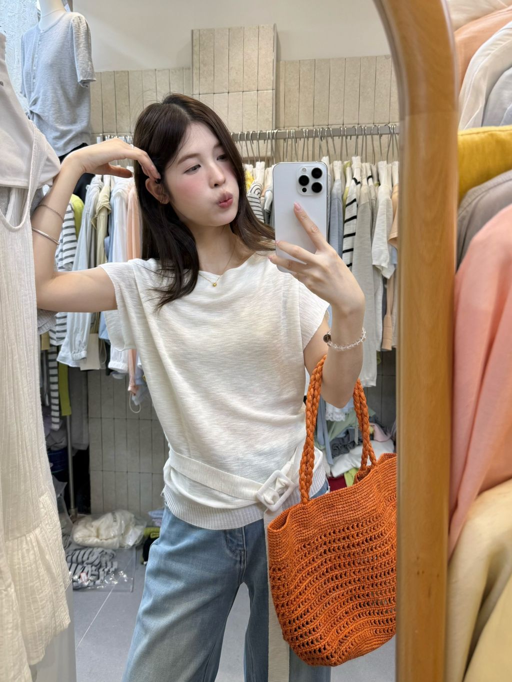 1d42f2b048e391a330368fc89a7e5258