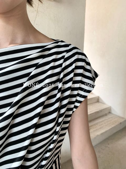 cf7d9d44348a649b96f89ab8565f358e